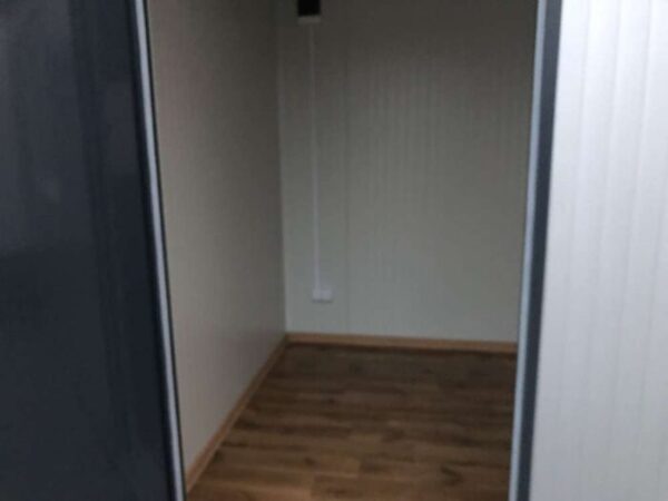 5x2,20 Bürocontainer mit Sanitäranlagen – Bild 10
