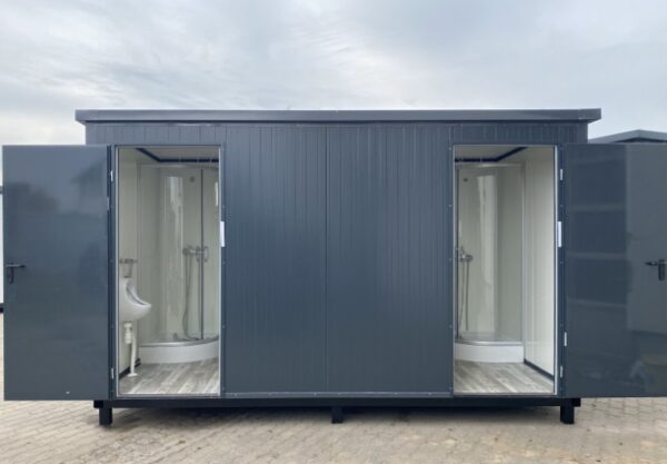 4x2m Sanitärcontainer mit Doppeltoilette und Duschen – Bild 2