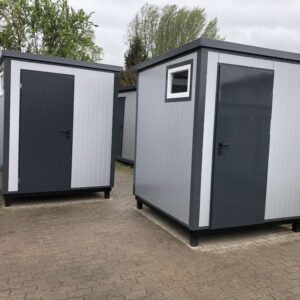 Doppel-Sanitärcontainer mit Tank