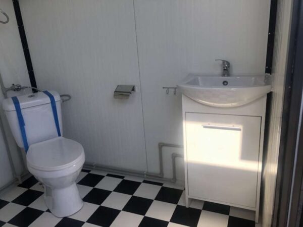 Sanitärcontainer mit Dusche 2x2M – Bild 10