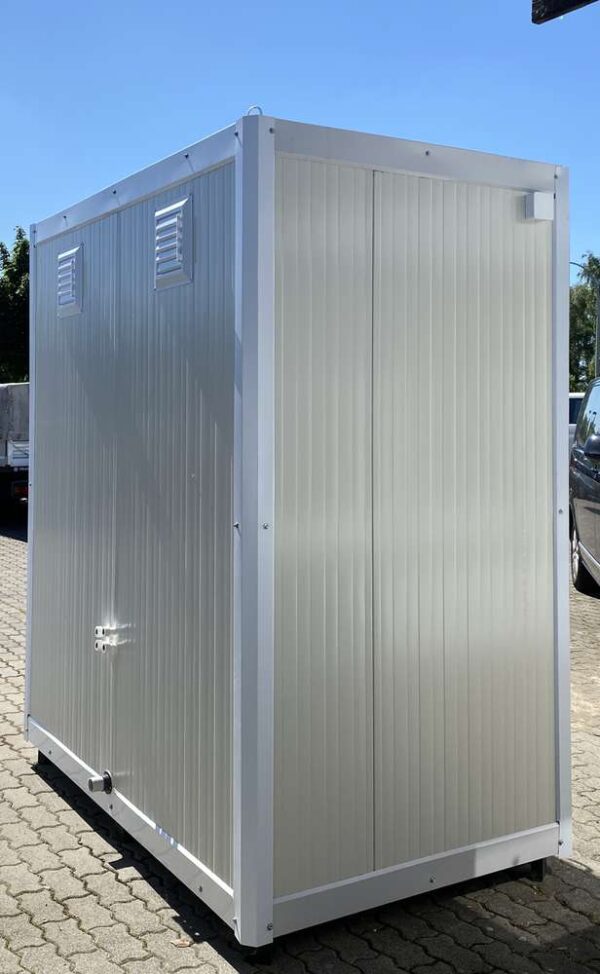 Duschcontainer mit 2 Duschen – Bild 2