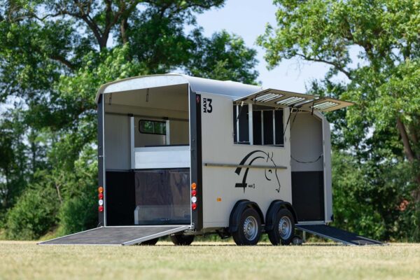 3-SITZER VAN DIAGONALLADER CHEVAL LIBERTÉ MAXI 3