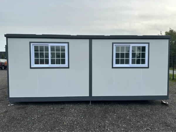 Mobile Wohneinheit / Tiny House mit zwei Schlafzimmern und Küche – Bild 8
