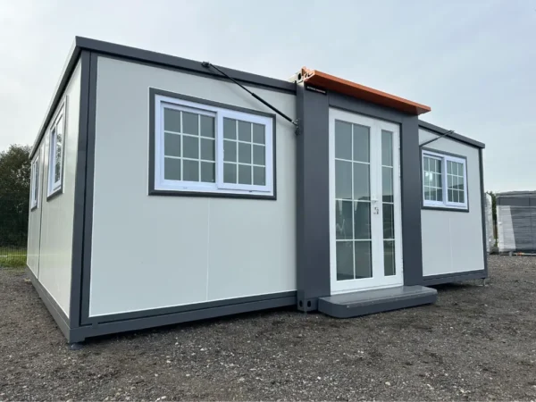 Mobile Wohneinheit / Tiny House mit zwei Schlafzimmern und Küche