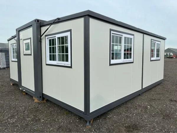Mobile Wohneinheit / Tiny House mit zwei Schlafzimmern und Küche – Bild 10