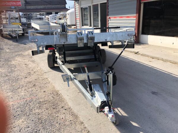 Lenka Race hydraulische Plattform 497 x 212 cm 3500 KG PTAC + Heckklappe
